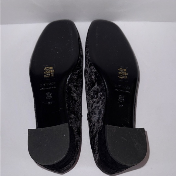 BY FAR Made in Portugal Black Velvet Mary Jane Flats Shoes Women’s Size 39 - Picture 7 of 7